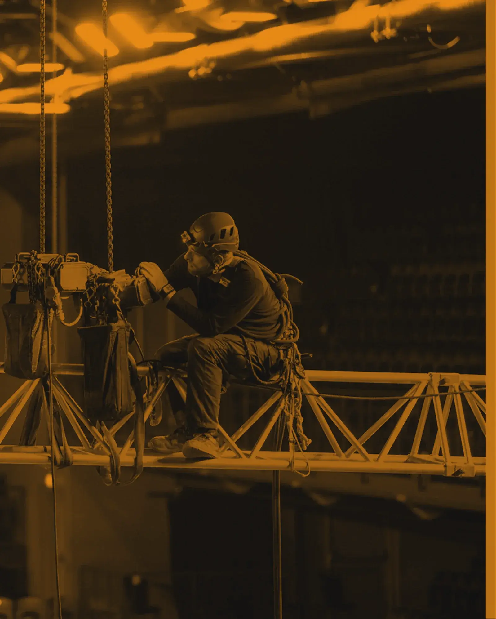Rated steel rigging hardware - the breaking load is the point you never load to.