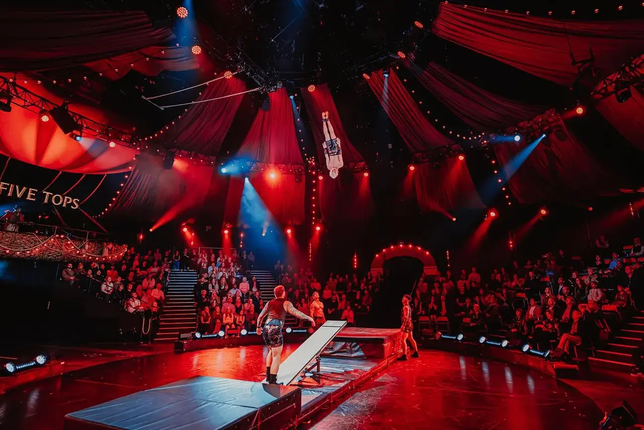 Wide view of the Come Alive spiegeltent-style round with the show in progress